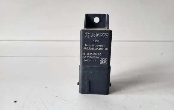 Citroen DS3 Other relay 9803299780