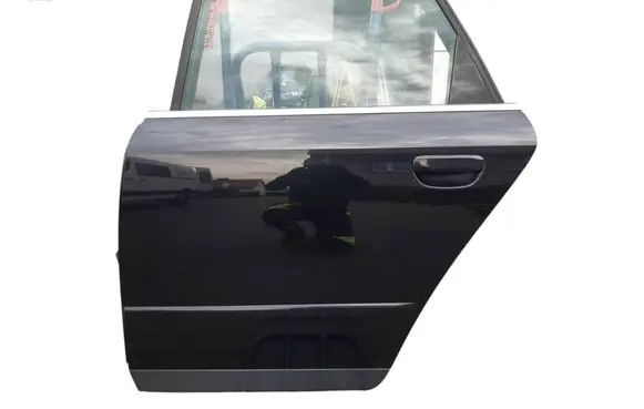 Audi A4 S4 B6 8E 8H Rear door A4B6