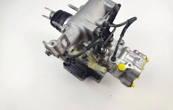 Toyota Auris 150 ABS Pump 4721012050