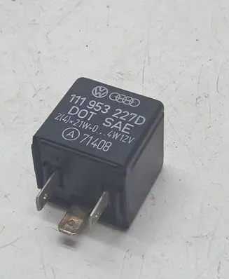 Volkswagen PASSAT B3 Other relay 111953227D