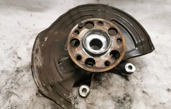 Mercedes-Benz B W246 W242 Front wheel hub A2464210620