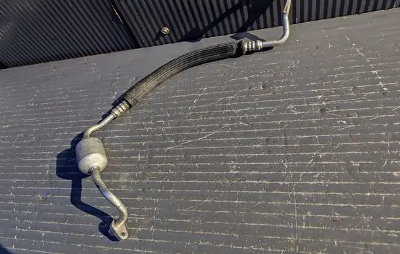 Nissan Qashqai J12 Air conditioning (A/C) pipe/hose 924906UM0A