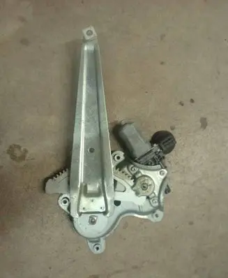 Lexus RX 330 - 350 - 400H Rear door window regulator with motor