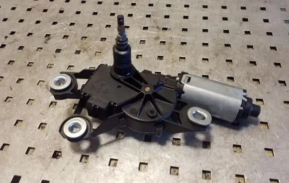 Seat Leon (1P) Rear window wiper motor W000048382 6J3955711A
