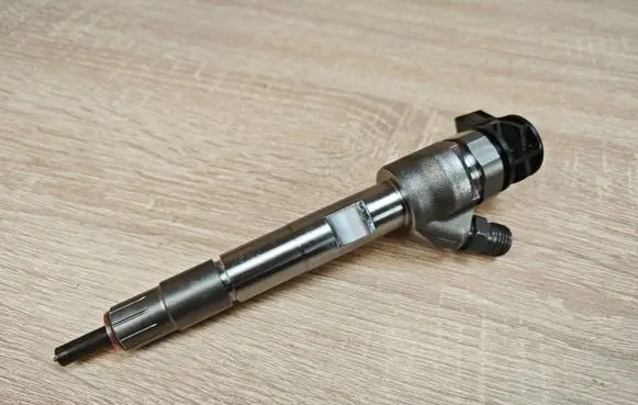 BMW X4 G02 Fuel injector 8579236