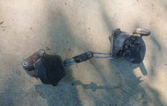 Jaguar XJ X300 Cruise control vacuum pump 1741