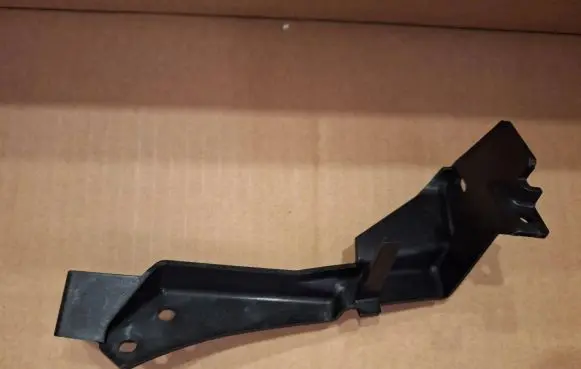 Toyota Corolla Verso AR10 Headlight/headlamp mounting bracket 811950F020 81195-0F020