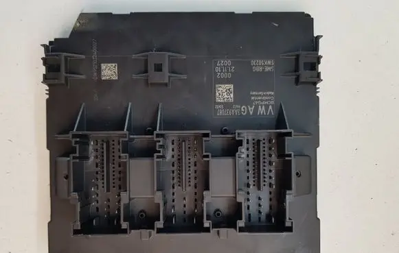 Volkswagen PASSAT B7 Comfort/convenience module 3AA937087 5WK50230