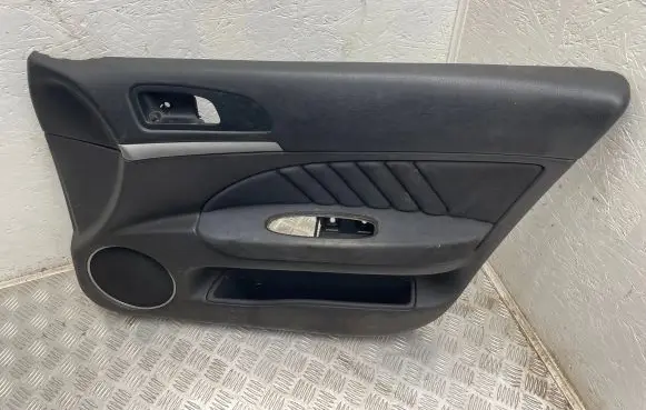 Alfa Romeo 159 Front door card panel trim