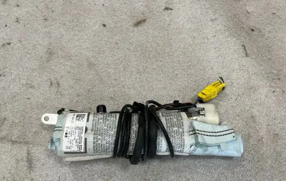 Audi Q3 8U Seat airbag 8U0880242A