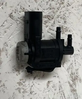 Audi A6 S6 C7 4G Turbo solenoid valve 906283