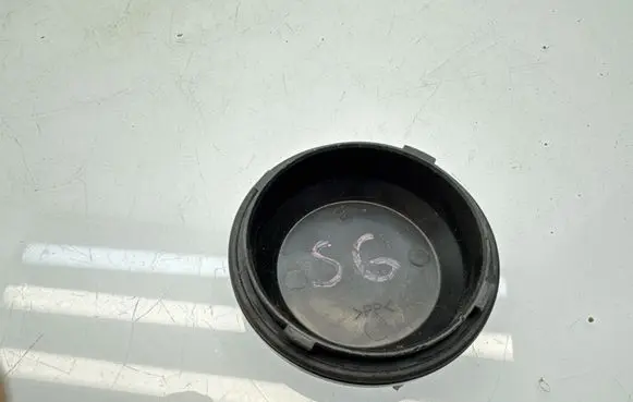 Subaru Forester SG Headlight/headlamp dust cover 