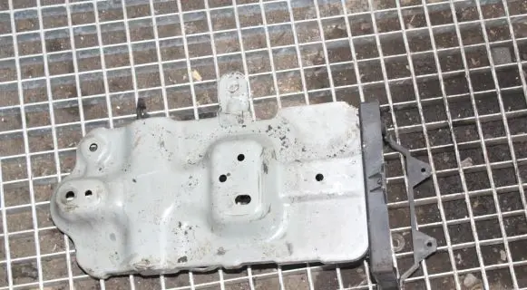 Opel Antara Battery box tray 