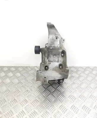 BMW 3 E90 E91 Generator/alternator bracket 780263902