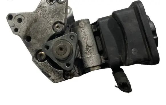 BMW 7 E65 E66 Power steering pump 6759212