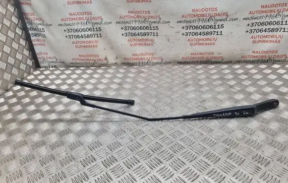 Volkswagen Touran I Front wiper blade arm 2K1955410A