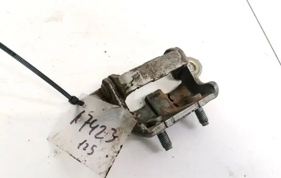 Nissan Primera Tailgate/trunk/boot hinge