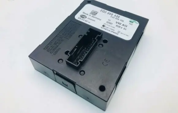 Volkswagen Golf VII Keyless (KESSY) go control unit/module 5Q0959435