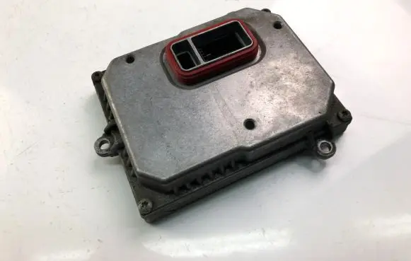 Audi A3 S3 8P Xenon control unit/module 1307329115