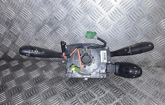 Citroen C6 Wiper turn signal indicator stalk/switch 61937007