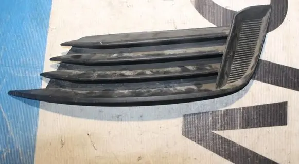 Audi A3 S3 8V Front grill 8V5807682
