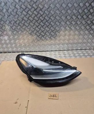 Tesla Model 3 Headlight/headlamp 151495300D