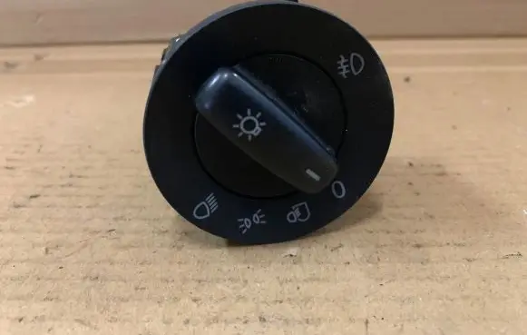 Volkswagen Jetta V Light switch 1K0941431M 748500250002 95212