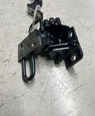 Audi A4 S4 B7 8E 8H Front door upper hinge