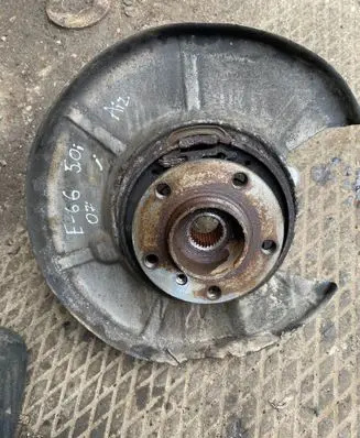 BMW 7 E65 E66 Rear wheel hub spindle/knuckle T8000V DT79347 E6501