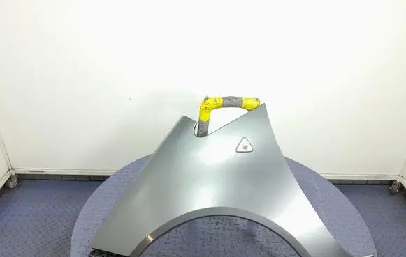Mitsubishi Colt Fender
