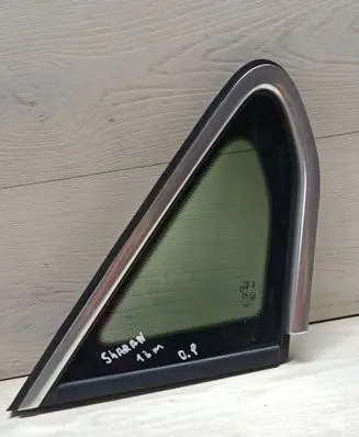 Volkswagen Sharan Front triangle window/glass 7N0845412C