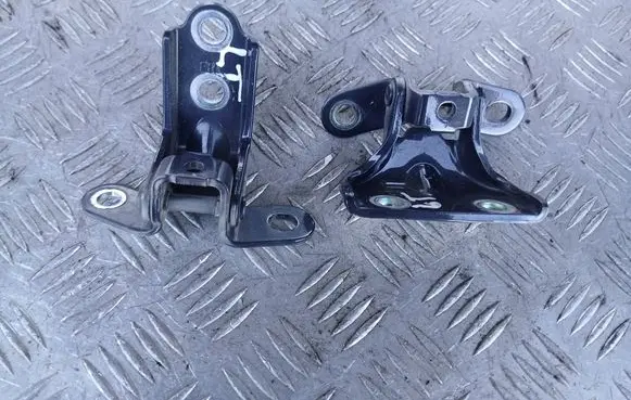 Hyundai Bayon Rear door hinge set 