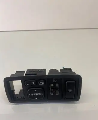 Toyota Avensis T250 Wing mirror switch 183575 156762