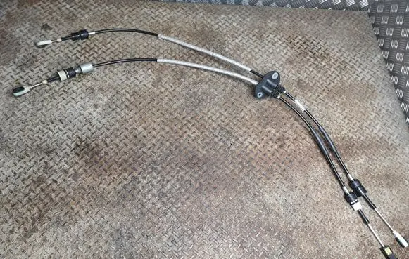 Land Rover Range Rover Evoque L538 Gear shift cable linkage 7G9N7E395DG