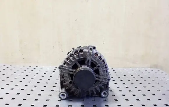 BMW X1 E84 Generator/alternator 8507624 FG18S052