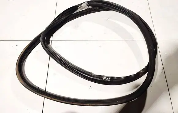 Fiat Croma Rubber seal front coupe door 