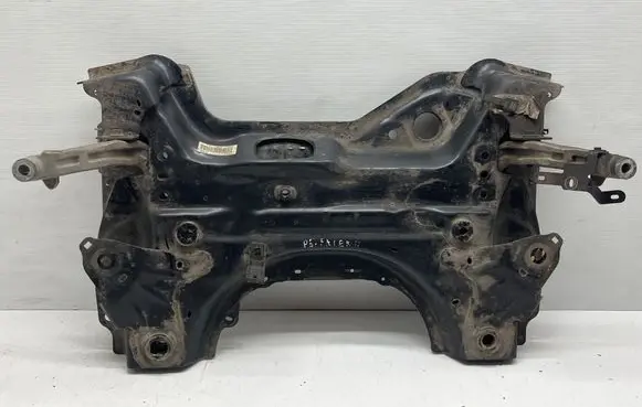 Peugeot 5008 II Front subframe 770686A01D