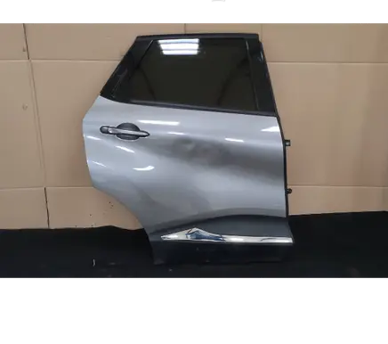Renault Captur Rear door
