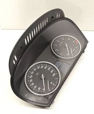 BMW 5 E60 E61 Speedometer (instrument cluster) 9168860 6404960903 110080213