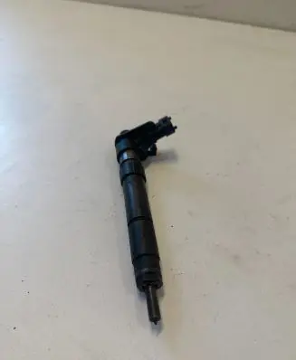 Land Rover Freelander 2 - LR2 Fuel injector 0445115042 00001 CRL3
