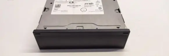 Volkswagen Tiguan Navigation unit CD/DVD player 3G5035820B