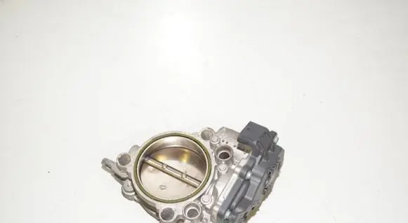 BMW 2 F22 F23 Throttle valve 8623324 13548623324