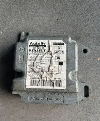 Renault Master II Airbag control unit/module 605045200 8200381668A