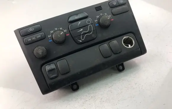 Volvo XC90 Climate control unit 8682735