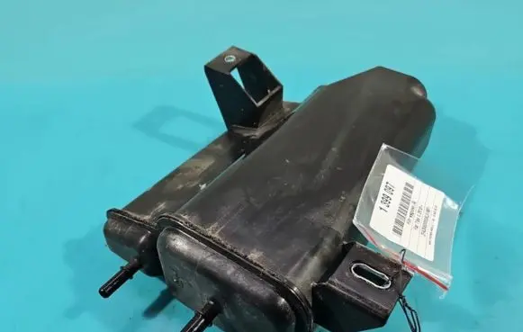 Active carbon filter fuel vapour canister