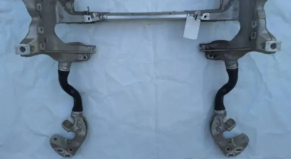 Audi Q8 Front subframe 4M0399315T 2124132082