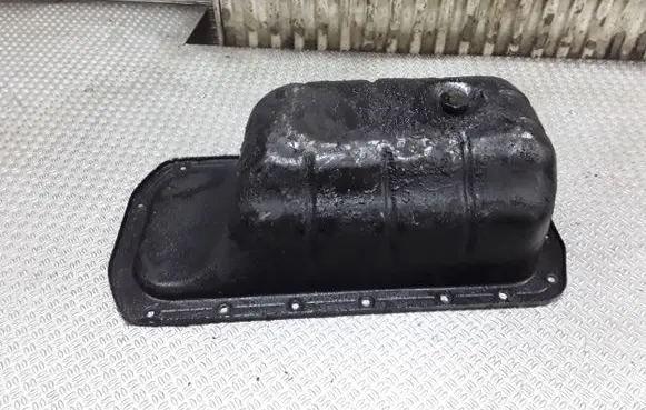 Oil sump