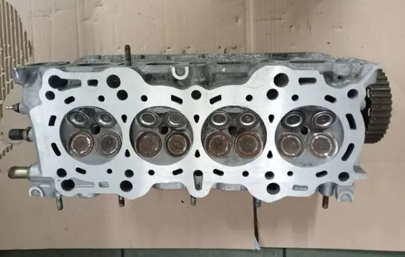 Honda Civic Engine head d16a6