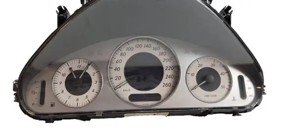 Mercedes-Benz E W211 Speedometer (instrument cluster) A2115403547