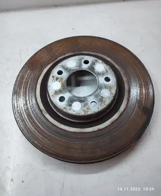 Nissan Qashqai+2 Front brake disc